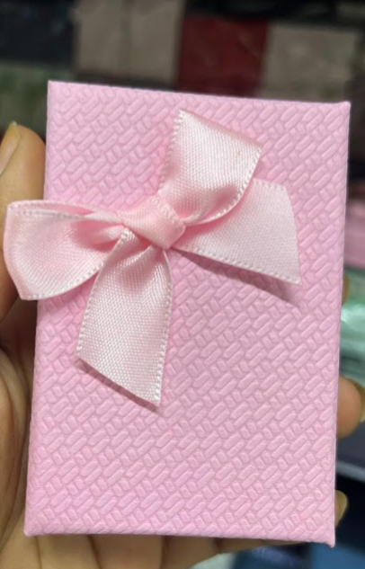 Boîte à Bijoux Carrée de Haute Qualité en Papier Carton Kraft pour Présentoir et Emballage Cadeau